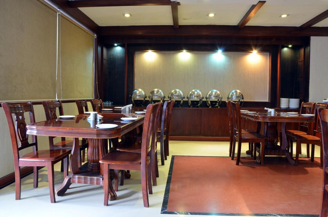 Hotel Bhoomivilas 阿格拉 外观 照片