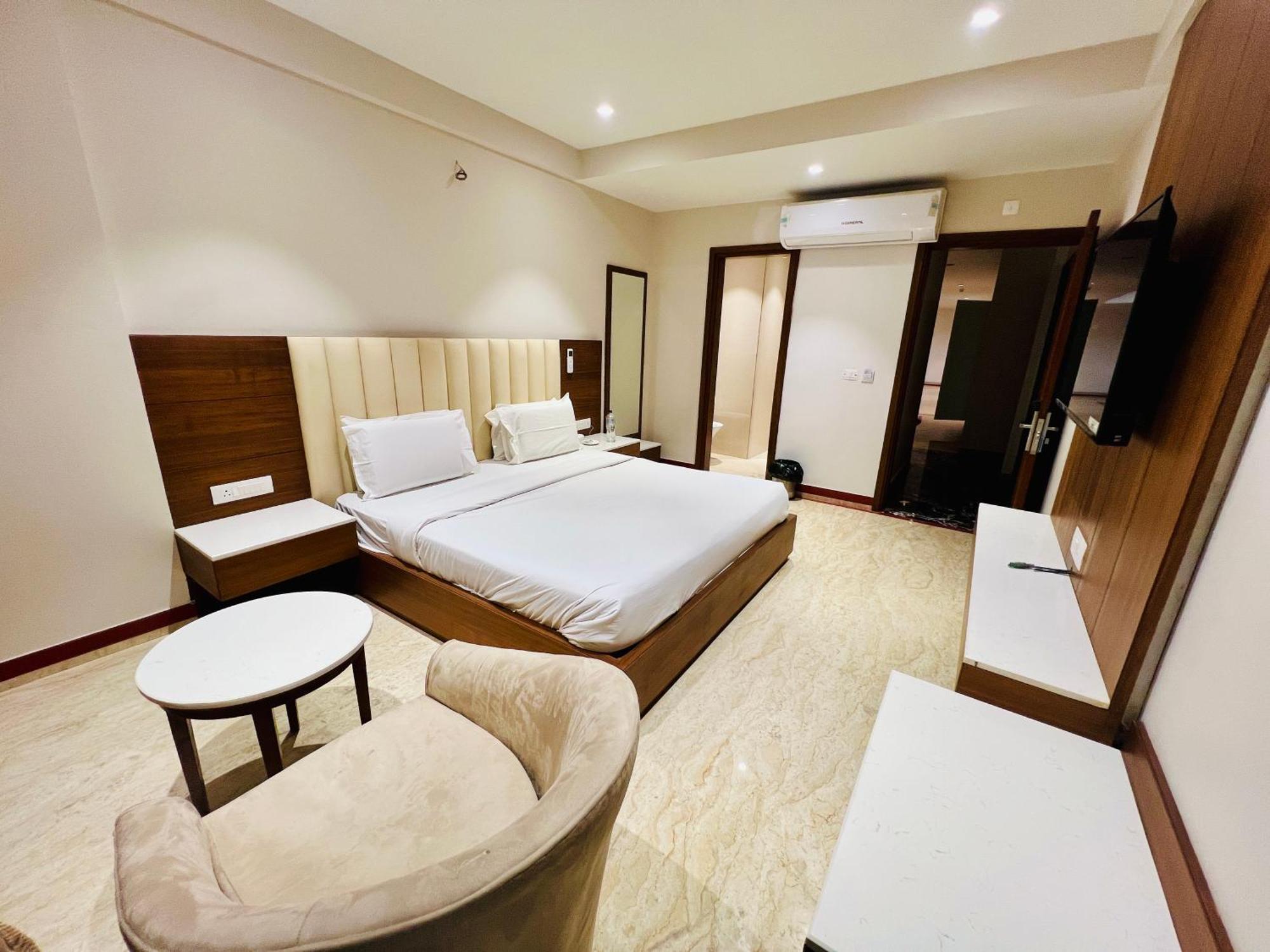 Hotel Bhoomivilas 阿格拉 外观 照片