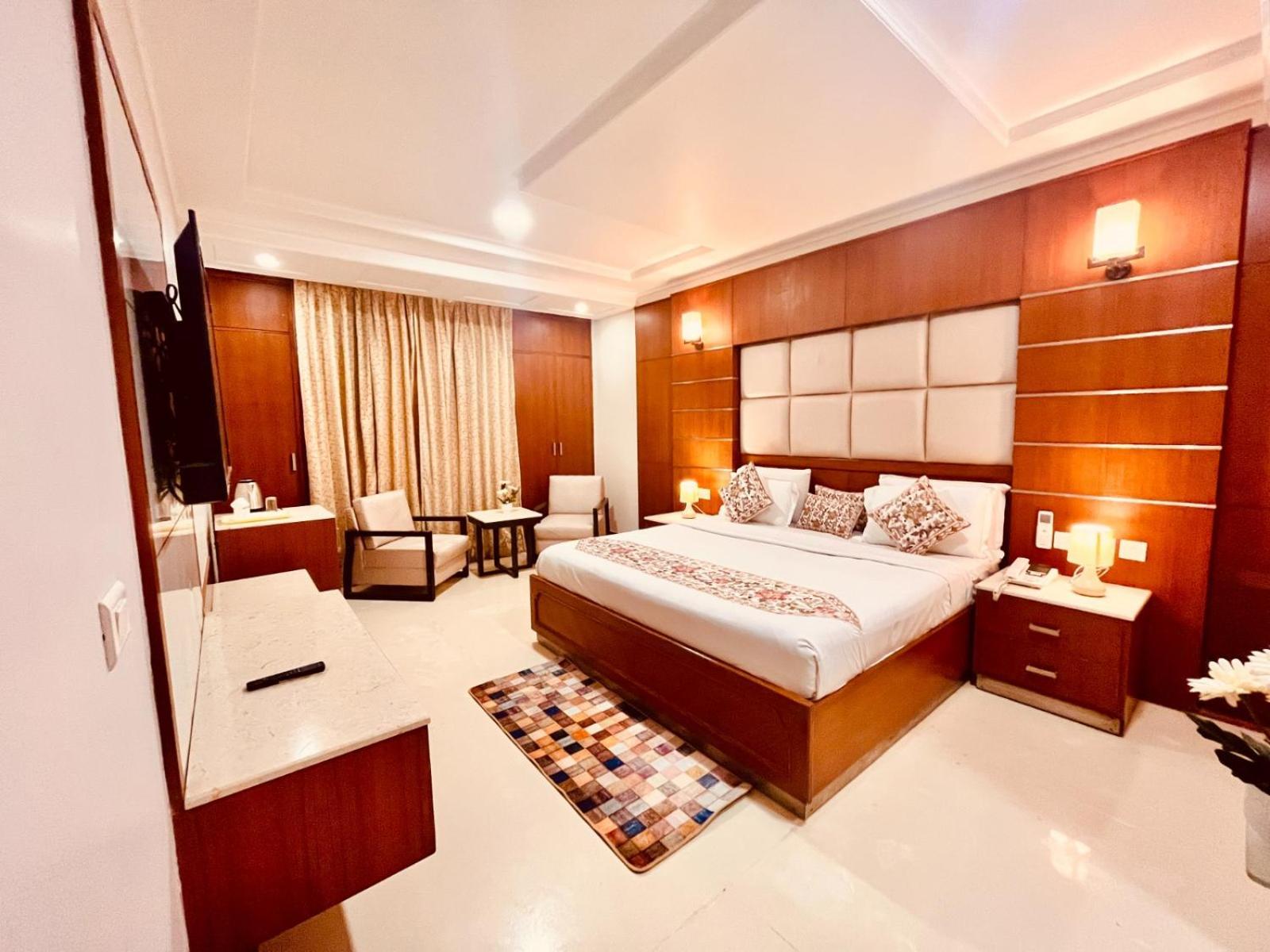 Hotel Bhoomivilas 阿格拉 外观 照片